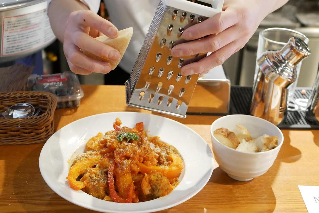 カリオストロ城下でルパンが食べたミートボールパスタ