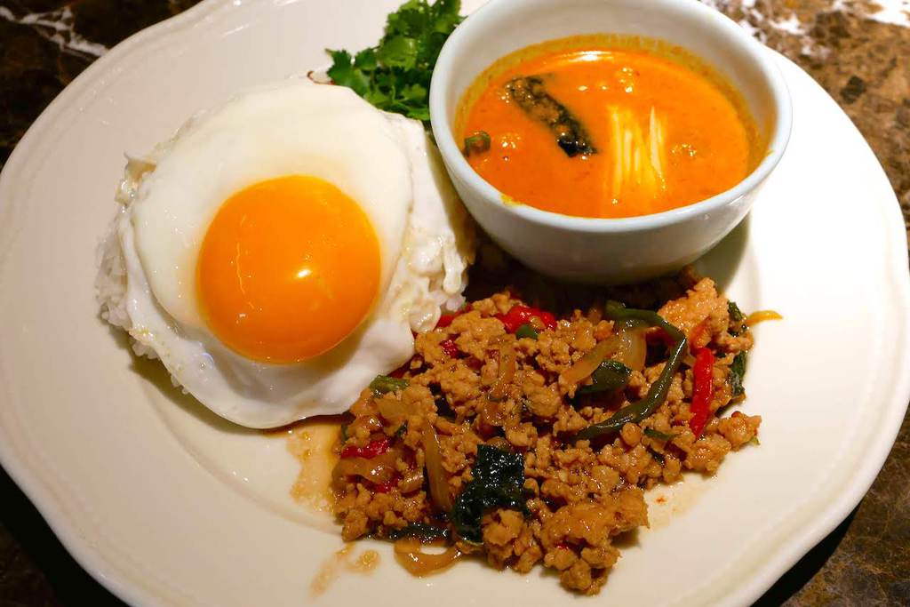 ガパオ&レッドカレー