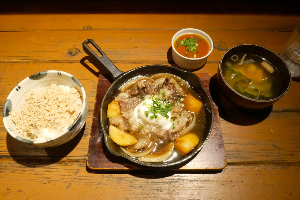 牛肉の甘辛煮